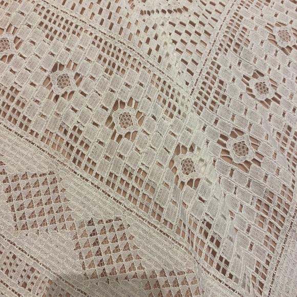 MIDI crochet white dress with tan lining size 10 Vince Camuto - Picture 7 of 7